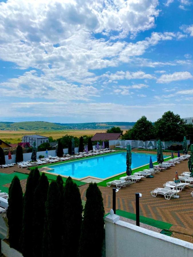 Hotel Premier Class Valea Lupului  Exterior photo