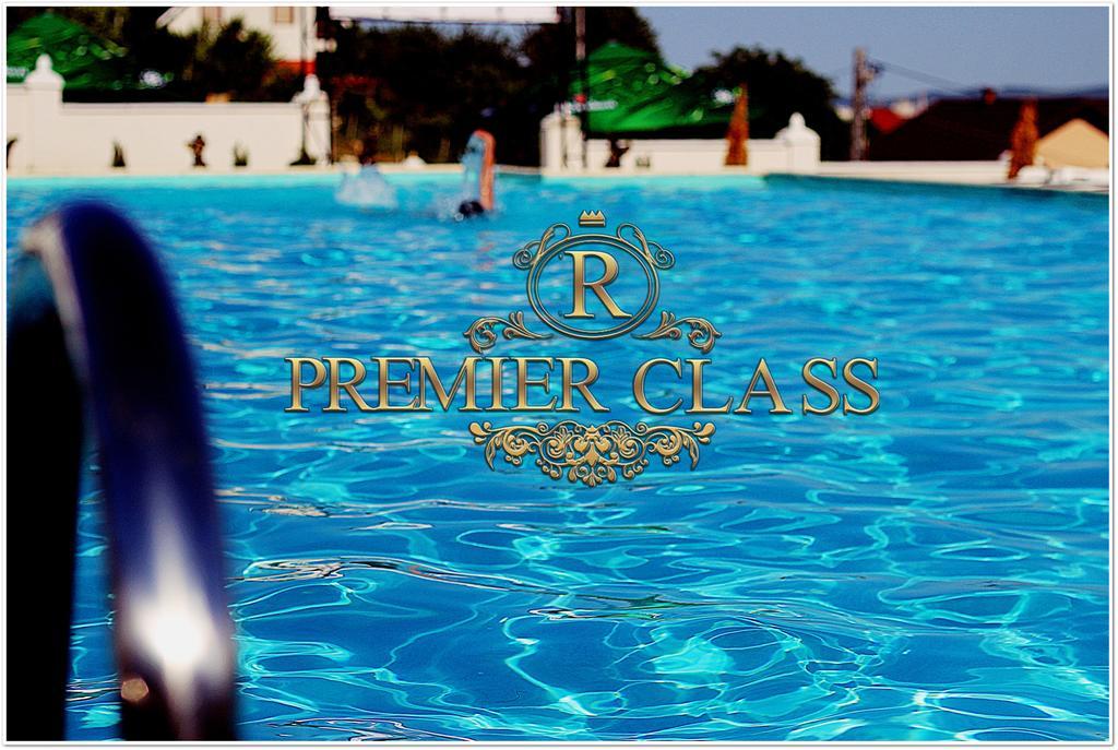Hotel Premier Class Valea Lupului  Exterior photo