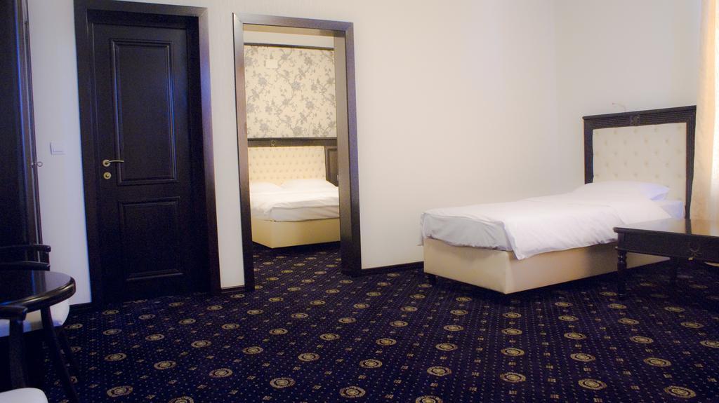 Hotel Premier Class Valea Lupului  Exterior photo